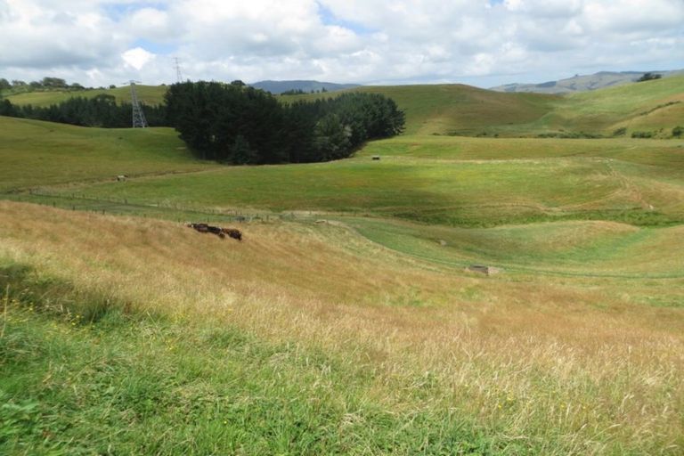 Photo of property in 114 Aorangi Road, Bryndwr, Christchurch, 8053