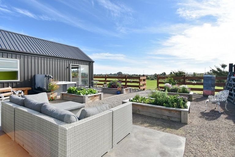 Photo of property in 35 Dow Square, Wigram, Christchurch, 8025