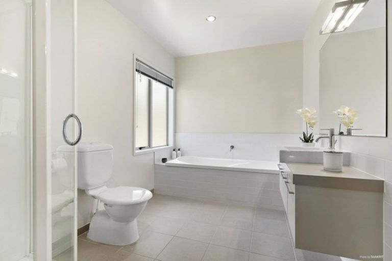 Photo of property in 45 Winsley Terrace, Churton Park, Wellington, 6037