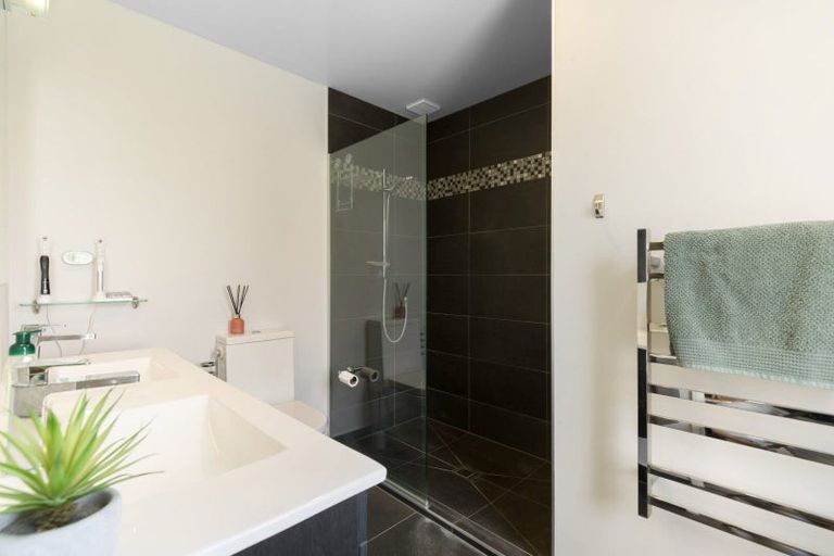 Photo of property in 4 Thomas Lane, Arthurs Point, Queenstown, 9371