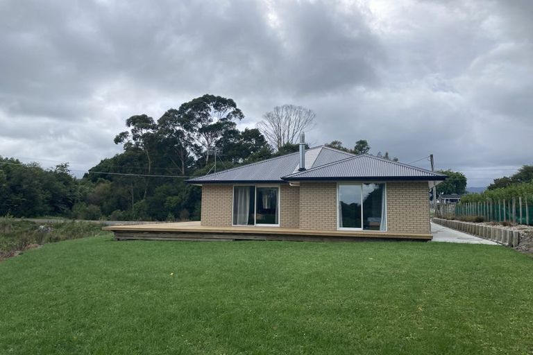 Photo of property in 27 Railway Terrace, Ohau, Levin, 5570