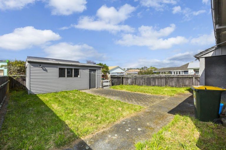 Photo of property in 1/52 Colson Street, Avalon, Lower Hutt, 5011
