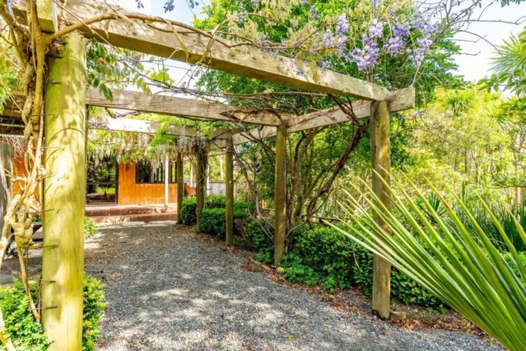 Photo of property in 318 Glenmohr Road, Waipu, 0582