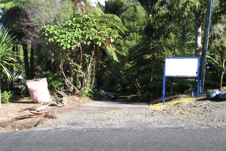 Photo of property in 69 Waima Crescent, Titirangi, Auckland, 0604