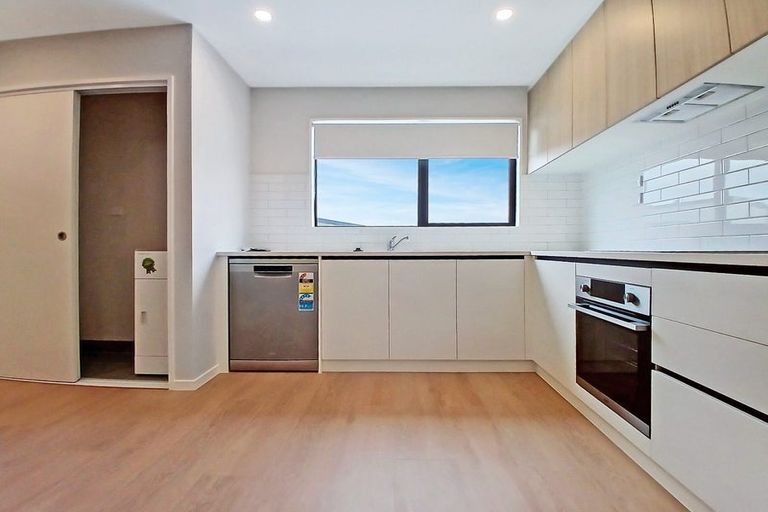 Photo of property in 38 Tukari Lane, Mangere Bridge, Auckland, 2022