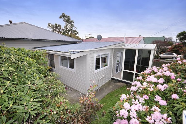 Photo of property in 2 Barr Street, Kenmure, Dunedin, 9011