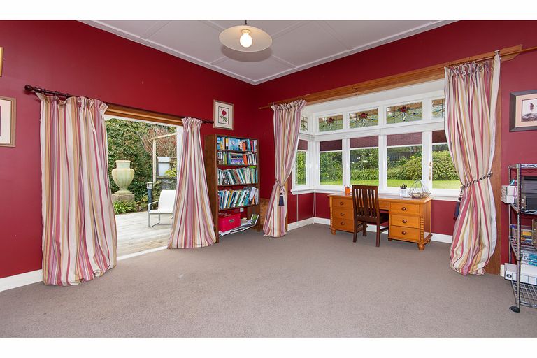 Photo of property in 77 Colombo Road, Waiuku, 2123