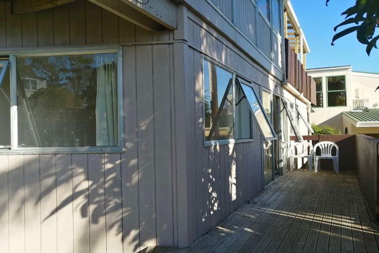 Photo of property in 1/30 Houston Place, Bayview, Auckland, 0629