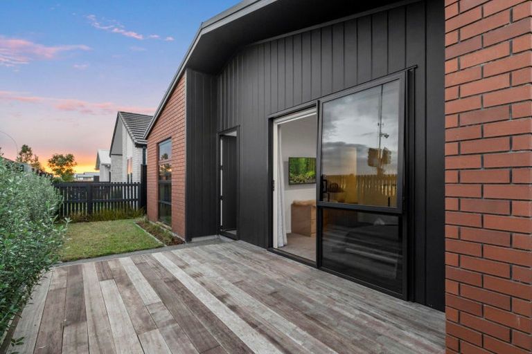 Photo of property in 20 Empire Crescent, Papamoa, 3118