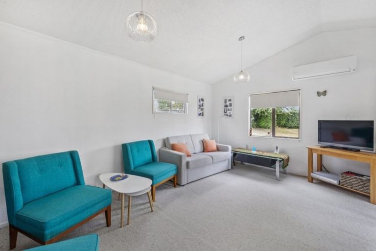 Photo of property in 26 Kingfisher Way, Te Kowhai, Hamilton, 3288