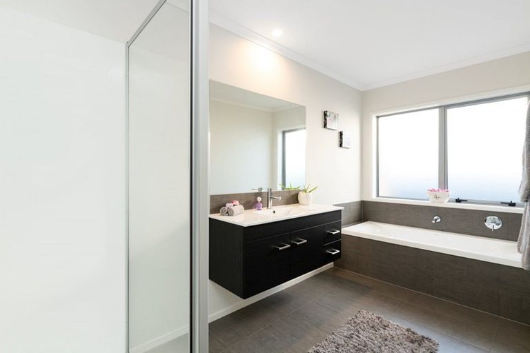 Photo of property in 147 Penetaka Heights, Pyes Pa, Tauranga, 3112