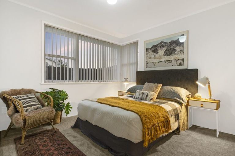 Photo of property in 2/18 Gray Avenue, Mangere East, Auckland, 2024