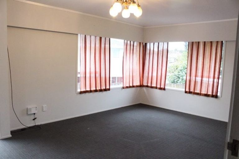 Photo of property in 2/11 Galsworthy Place, Bucklands Beach, Auckland, 2014