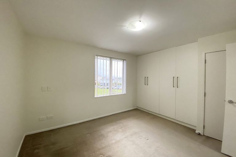 Photo of property in 4/1 Opito Way, East Tamaki, Auckland, 2013