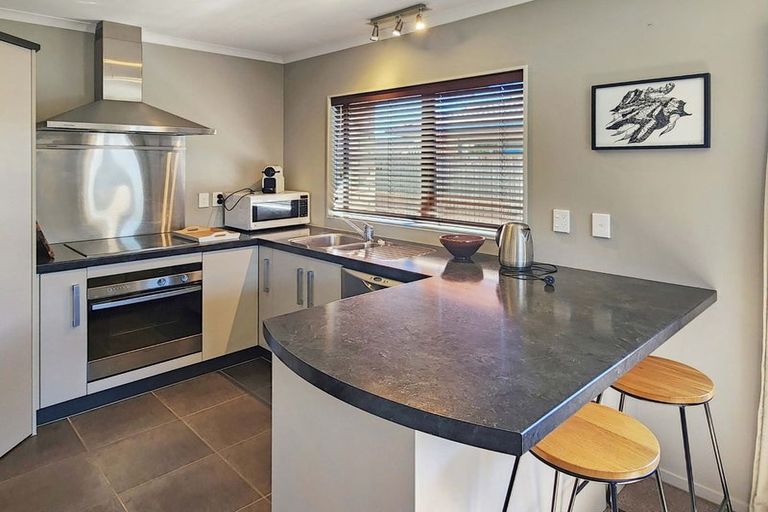 Photo of property in 2 Percy Kinsman Crescent, Riverstone Terraces, Upper Hutt, 5018