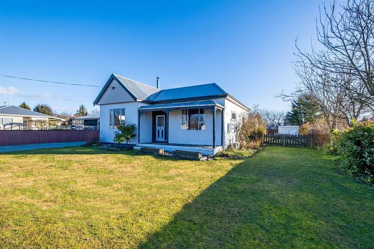 Photo of property in 3 Mckenzie Street, Fairlie, 7925