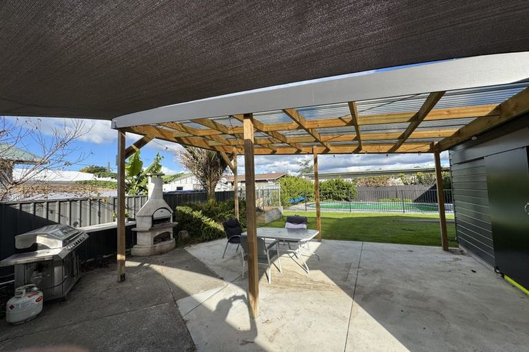 Photo of property in 25 Meeanee Road, Taradale, Napier, 4112