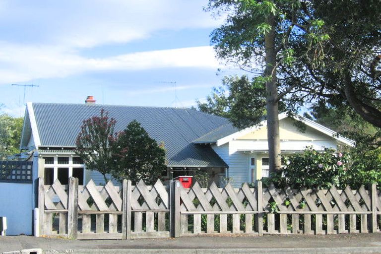 Photo of property in 6 Balquhidder Road, Hospital Hill, Napier, 4110