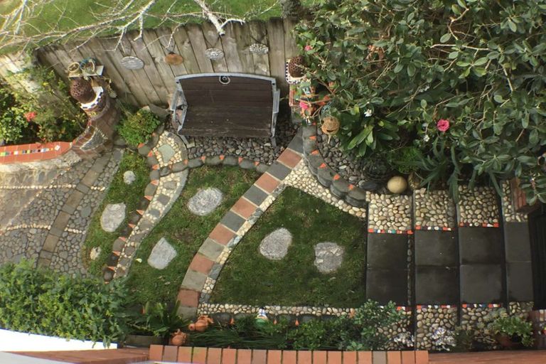 Photo of property in 32a Colwill Road, Massey, Auckland, 0614