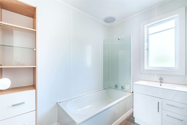 Photo of property in 13 Fifth Avenue, Avenues, Whangarei, 0110