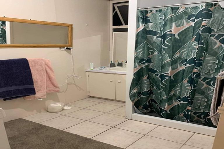 Photo of property in 4 Tahara Crescent, Mount Maunganui, 3116