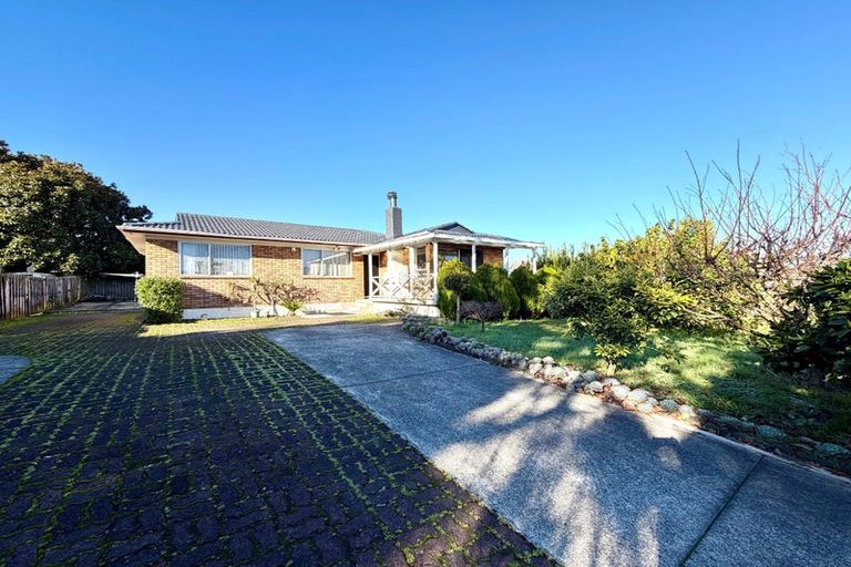 Photo of property in 23 Hyperion Drive, Randwick Park, Auckland, 2105