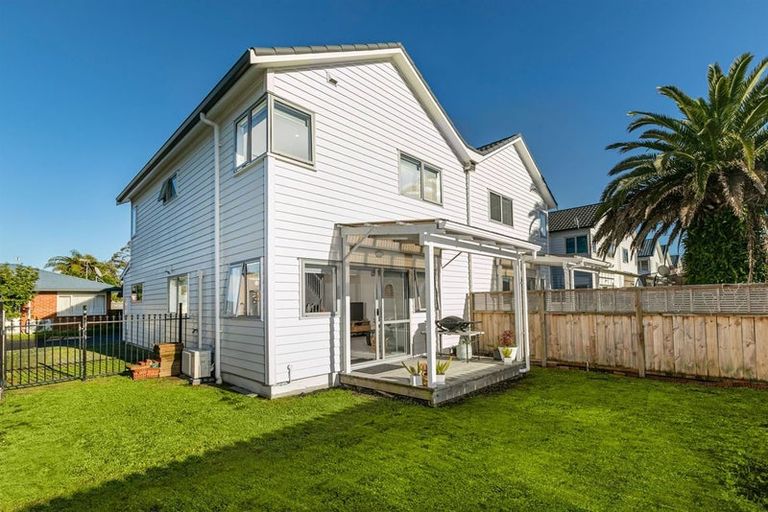 Photo of property in 6/103 Swanson Road, Henderson, Auckland, 0610