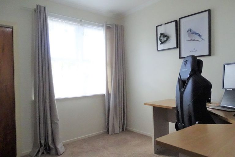 Photo of property in 78 Ruapehu Street, Paraparaumu, 5032