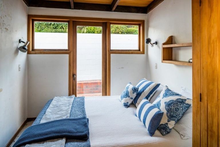 Photo of property in 95 Motuhara Road, Plimmerton, Porirua, 5026