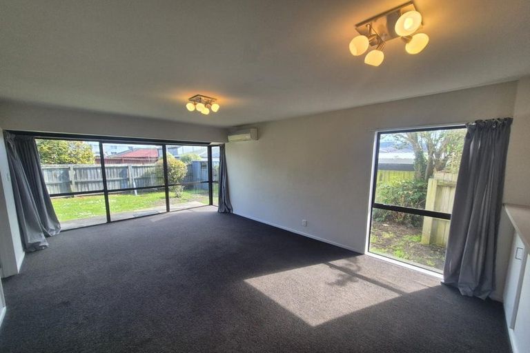 Photo of property in 33f Peverel Street, Riccarton, Christchurch, 8011