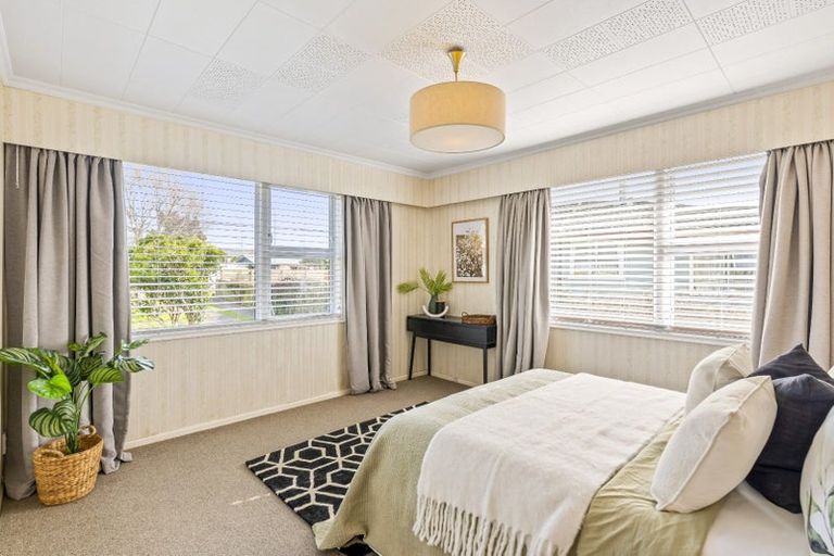 Photo of property in 63 Martin Road, Paraparaumu Beach, Paraparaumu, 5032