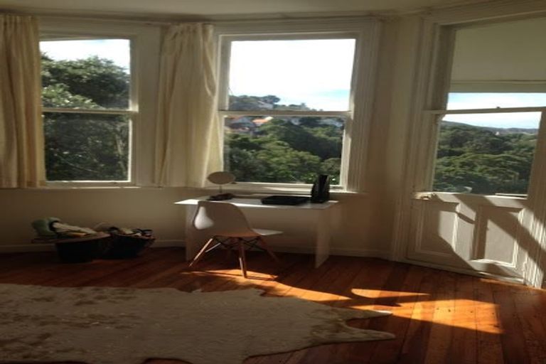 Photo of property in 37 Raroa Road, Kelburn, Wellington, 6012