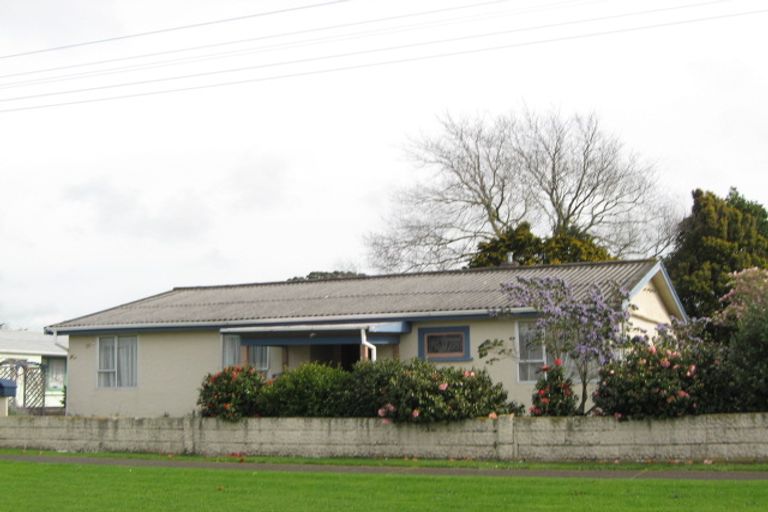 Photo of property in 55 Domett Street, Waitara, 4320