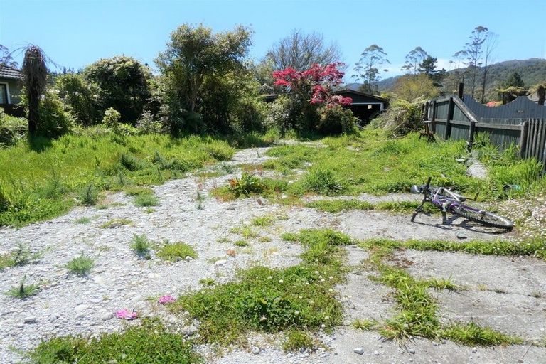 Photo of property in 16 Inverness Street, Dunollie, Runanga, 7803