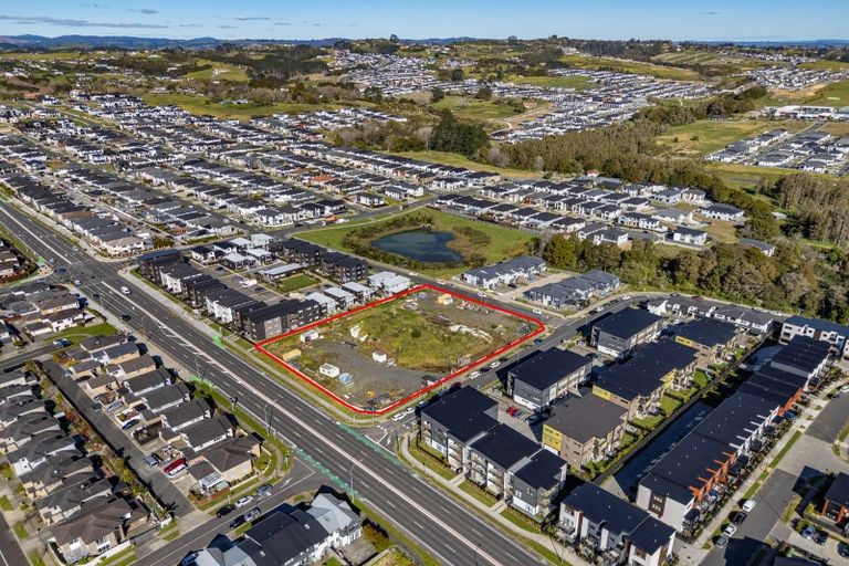 Photo of property in 395 Ormiston Road, Flat Bush, Auckland, 2019
