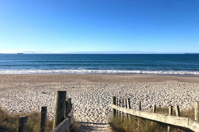 Photo of property in 23a Sunbrae Grove, Mount Maunganui, 3116