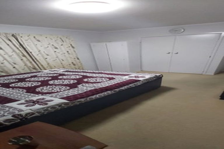 Photo of property in 2/147 Gills Road, Half Moon Bay, Auckland, 2014