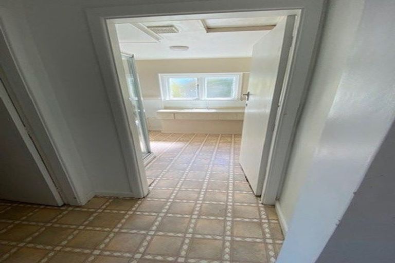 Photo of property in 27 Ilam Road, Upper Riccarton, Christchurch, 8041