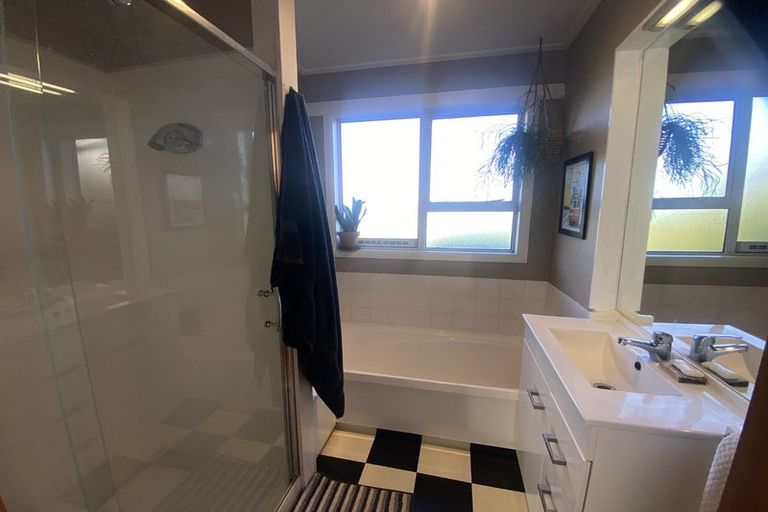 Photo of property in 126 Buckley Road, Southgate, Wellington, 6023
