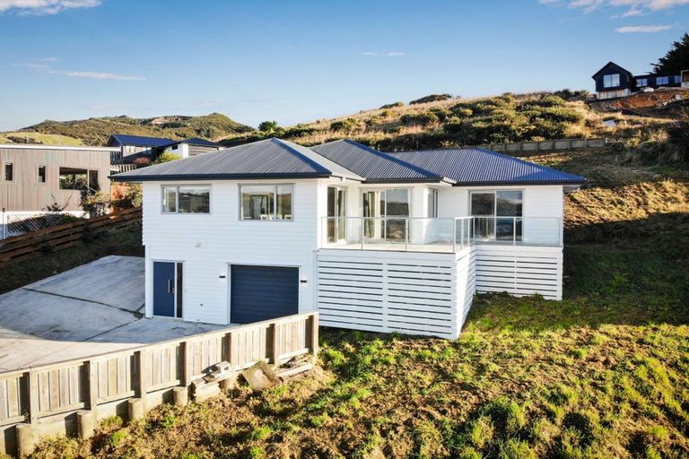 Photo of property in 17 Glendermid Close, Sawyers Bay, Port Chalmers, 9023