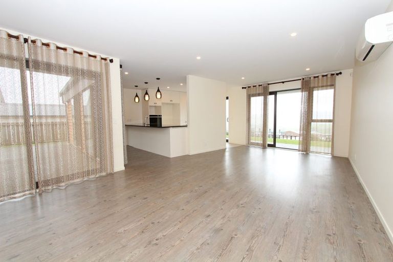 Photo of property in 47 Cedarwood Street, Woodridge, Wellington, 6037