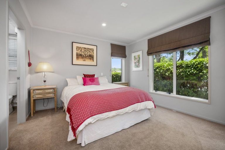 Photo of property in 2 Barometer Way, Pyes Pa, Tauranga, 3112