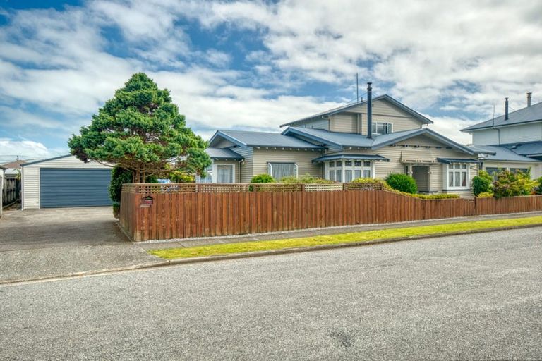 Photo of property in 40 Palmerston Street, Greymouth, 7805