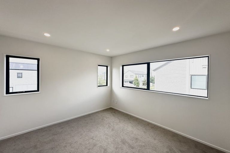 Photo of property in 49 Kairakau Street, Papakura, 2110