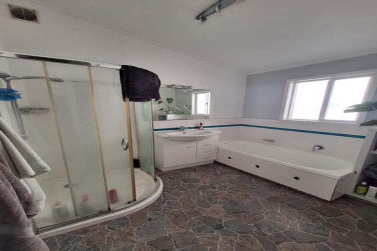 Photo of property in 12 Priestley Road, Bluff Hill, Napier, 4110