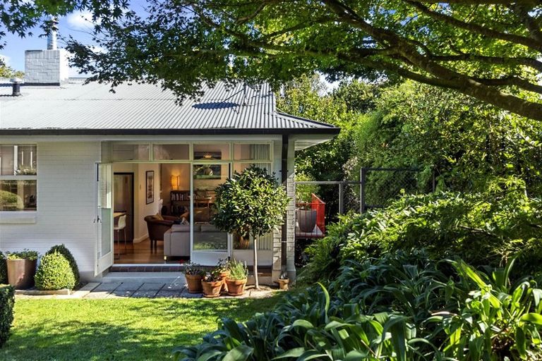 Photo of property in 6 Woodstock Road, Fairfield, Hamilton, 3214