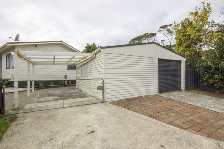 Photo of property in 15 Rangataua Place, Manurewa, Auckland, 2102