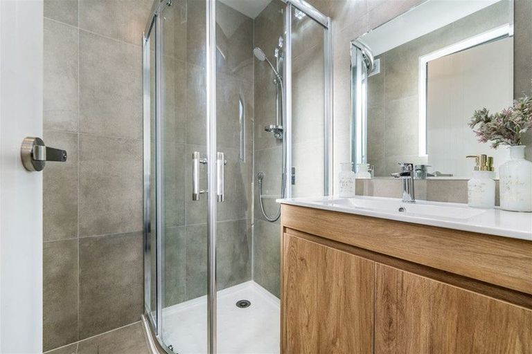 Photo of property in 15a Joyce Street, Pahurehure, Papakura, 2113