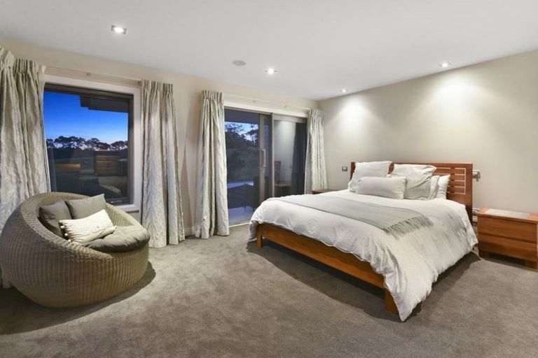 Photo of property in 100 Hobson Road, Lucas Heights, Auckland, 0632