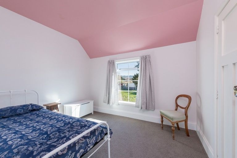 Photo of property in 2 Higgins Road, Brightwater, Wakefield, 7095